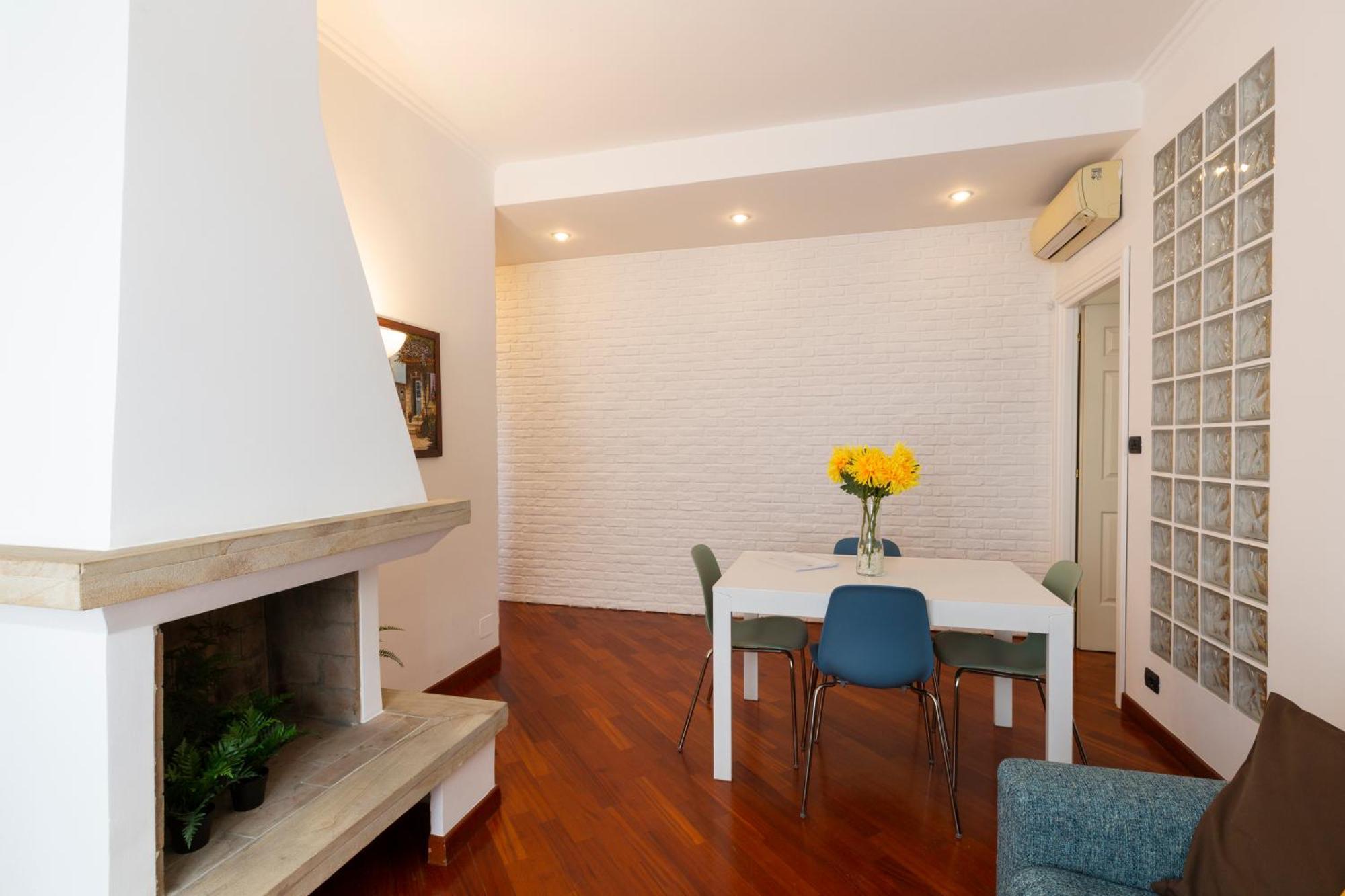 The - Floor Apartment *
