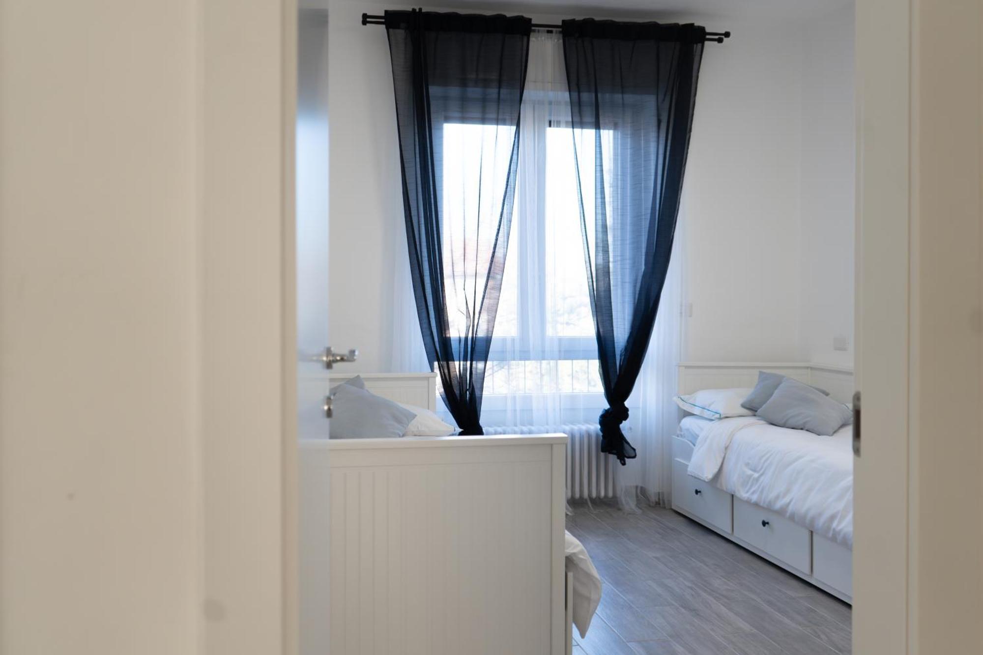 10min Rhofiera & Sansiro - 5min Metro - Ac - Freeparking Apartment *
