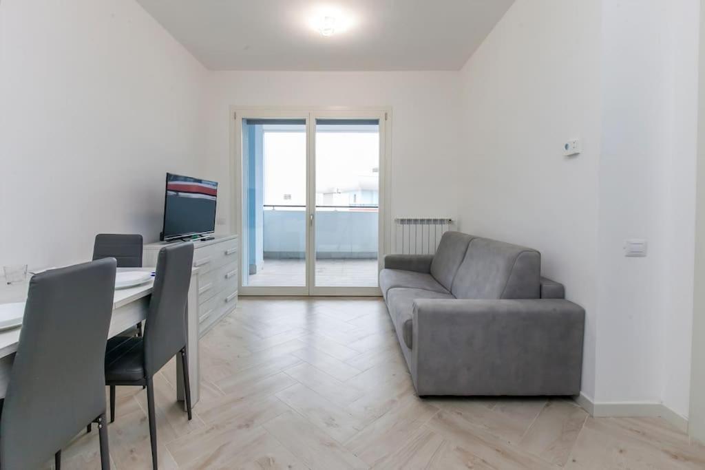 12th Floor Diamond Tower - 72 * Milan