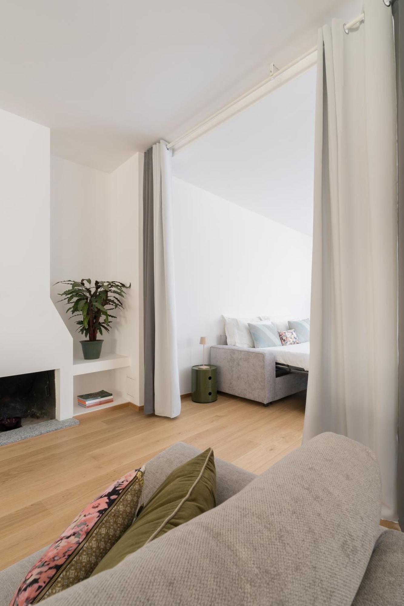 Bmore San Babila - Luxury Near Duomo Apartment Milan