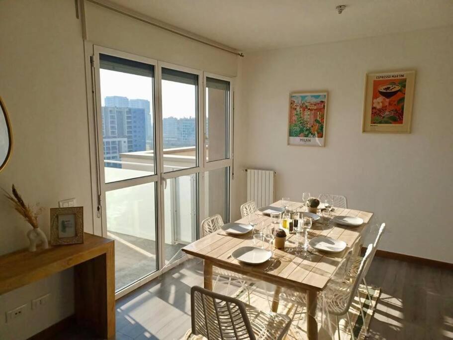 Sui Generis Penthouse With Terraces Milão