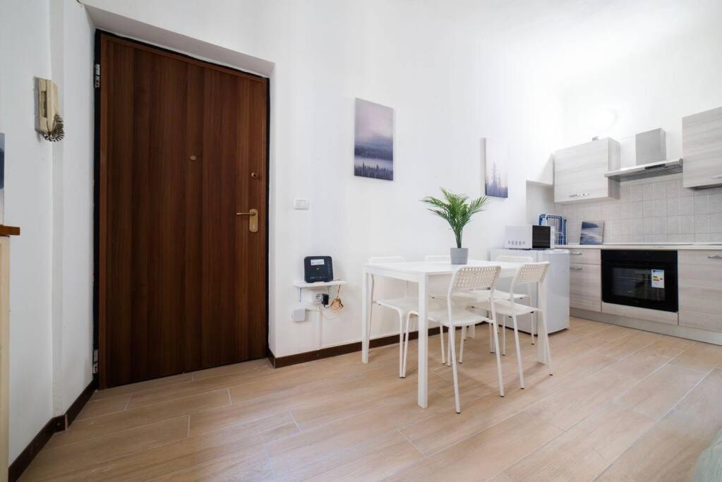 Apartment 4 Stops From The Center Milan
