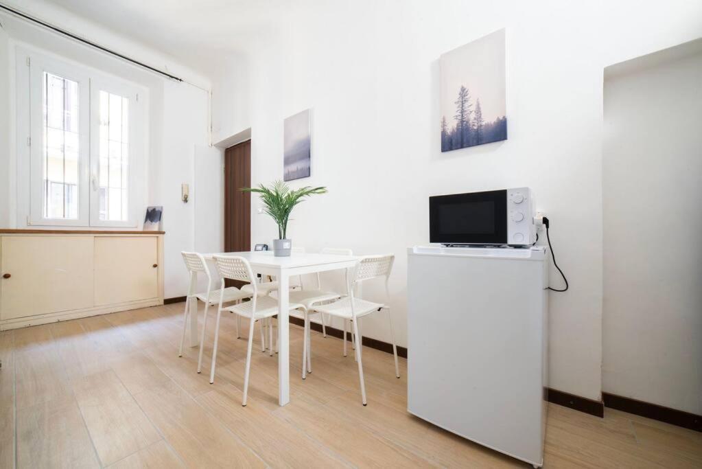 Apartment 4 Stops From The Center Milan