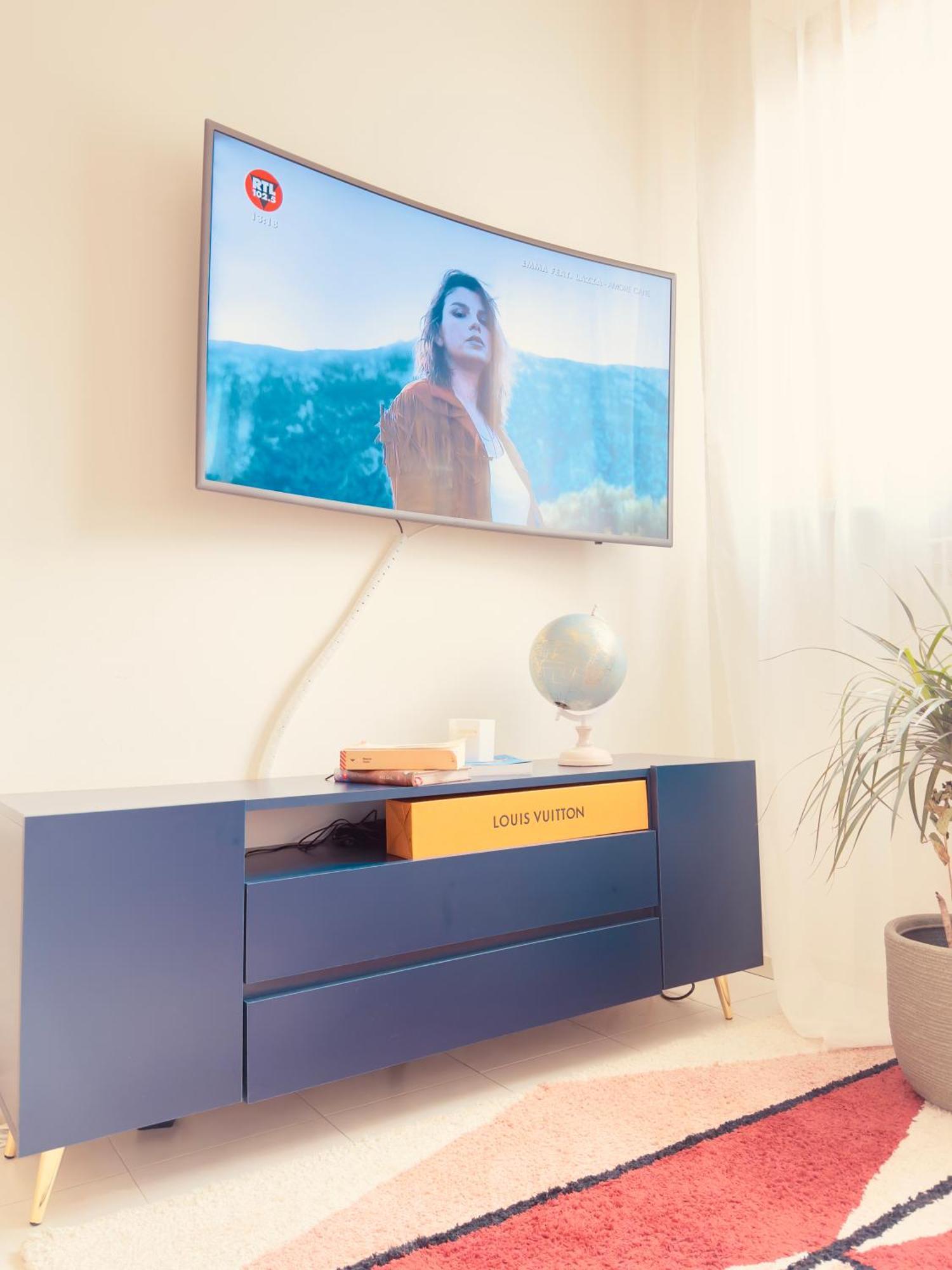 Felci Blu Metro Apartment *
