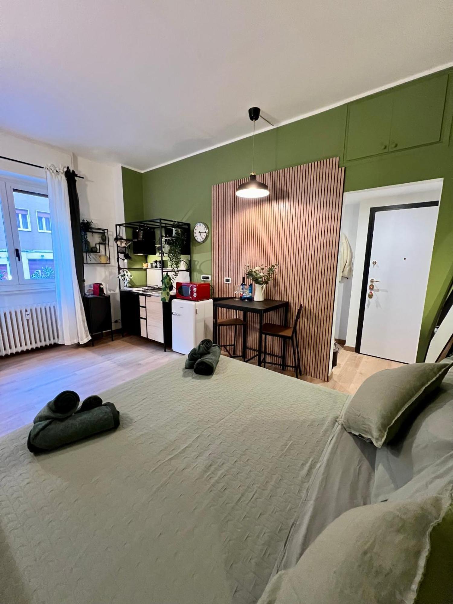 La Bella Charme 3 Km Away From Duomo/ Netflix & Wi-fi Included Milan