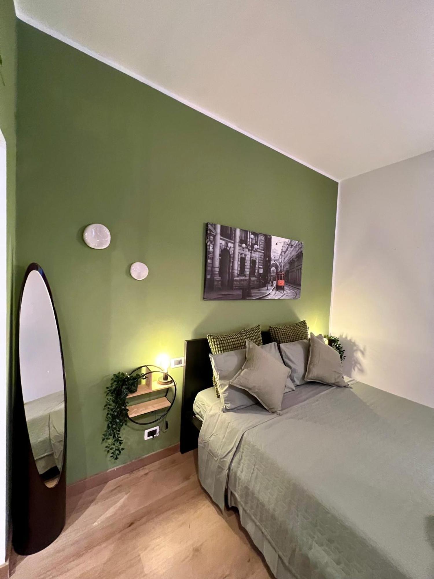 La Bella Charme 3 Km Away From Duomo/ Netflix & Wi-fi Included Apartment Milan