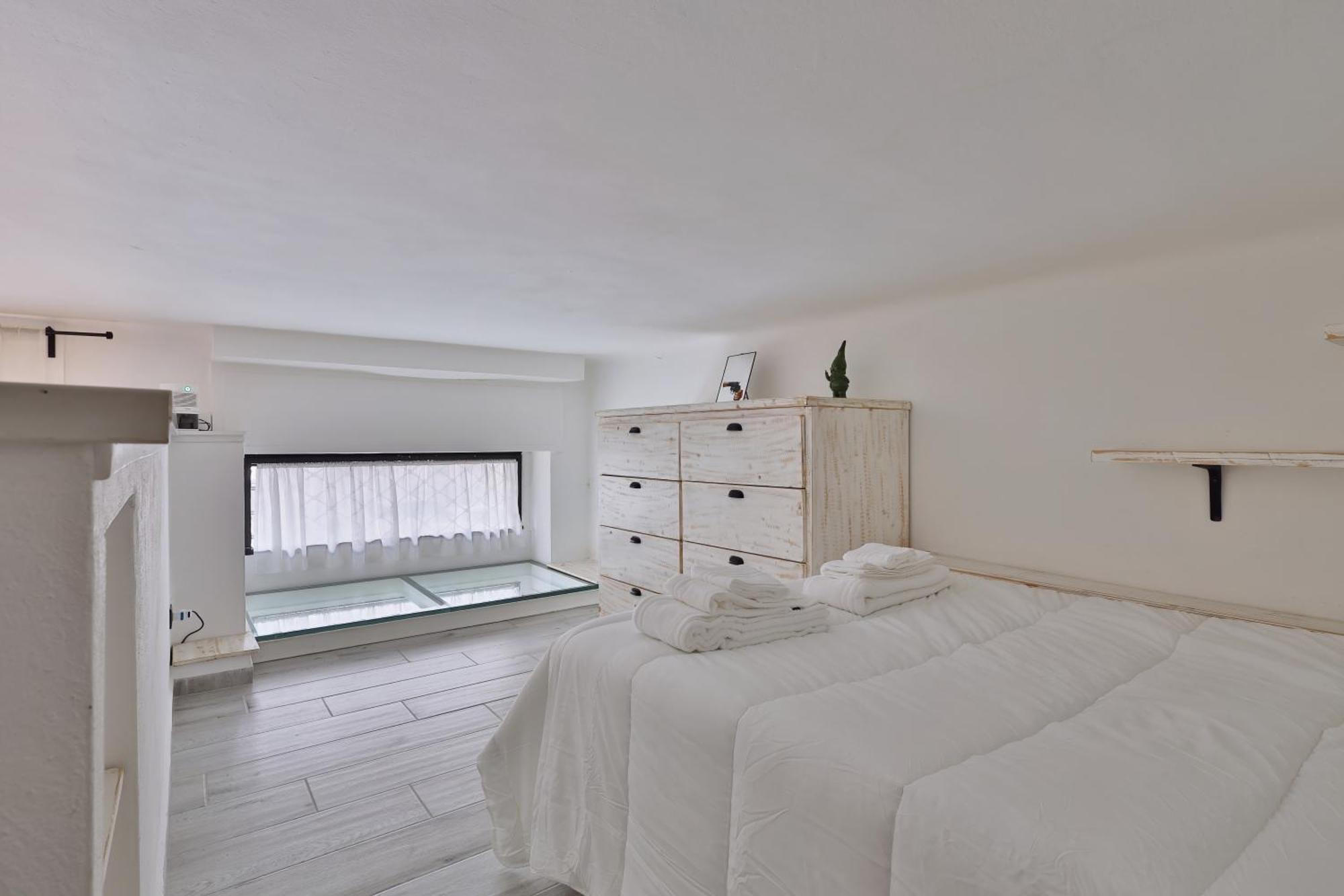 Quiet House In Navigli Sleeps 4 * Milan