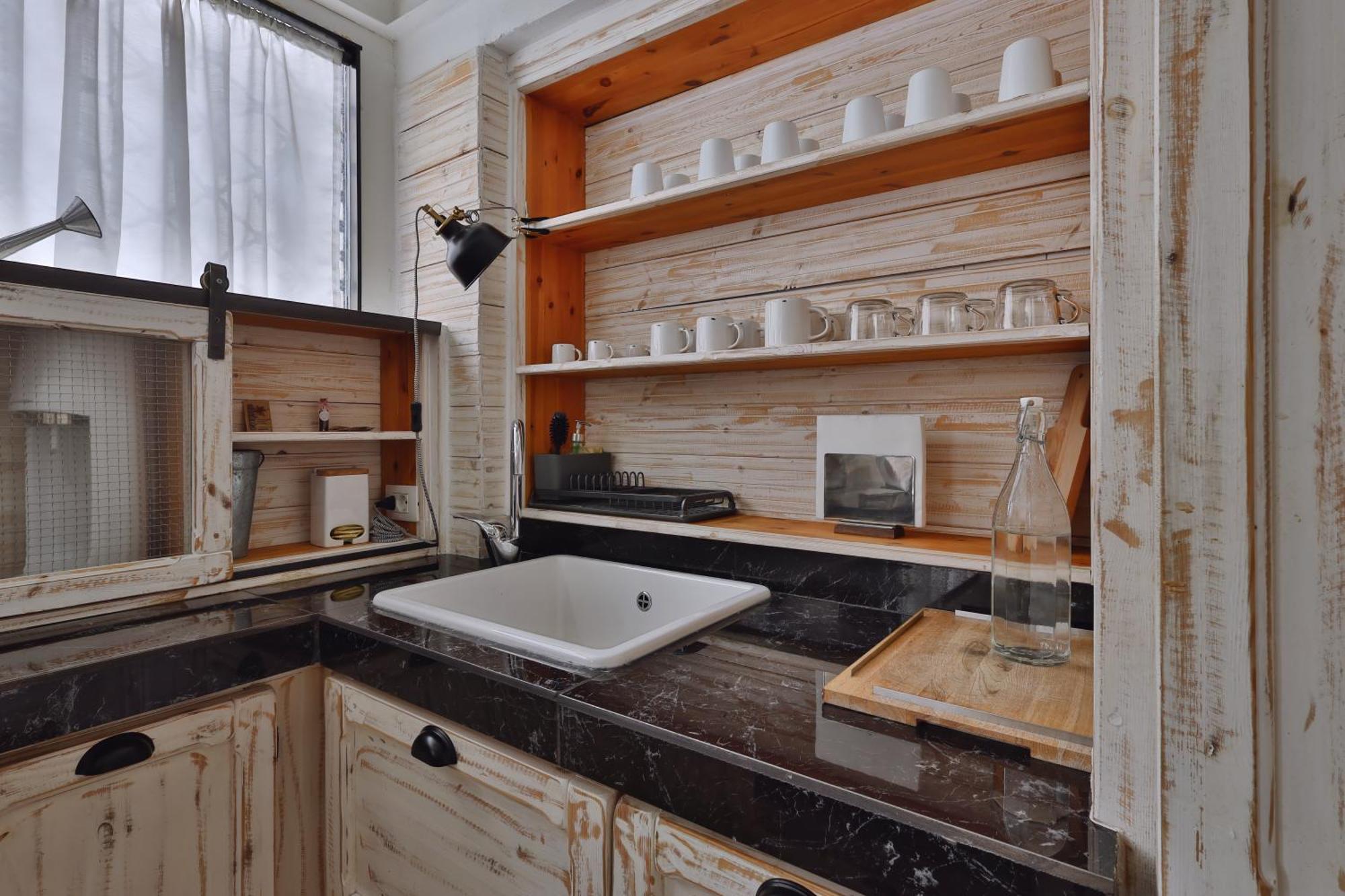 Quiet House In Navigli Sleeps 4 Milan