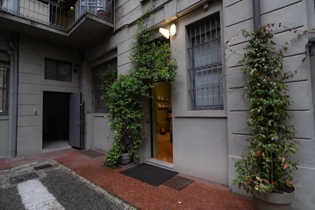An Elegant In Milan's Art District Apartment