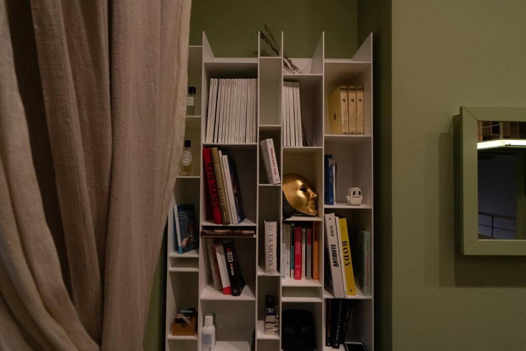 An Elegant In Milan's Art District Apartment