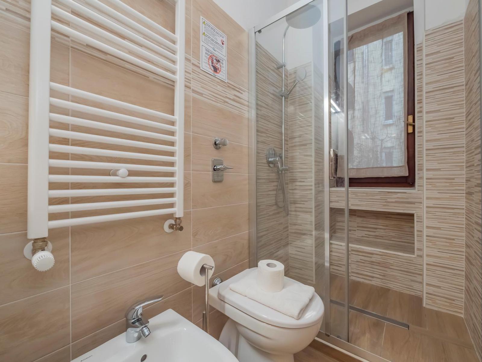 Ihost - Lucania 3 Apartment Milan