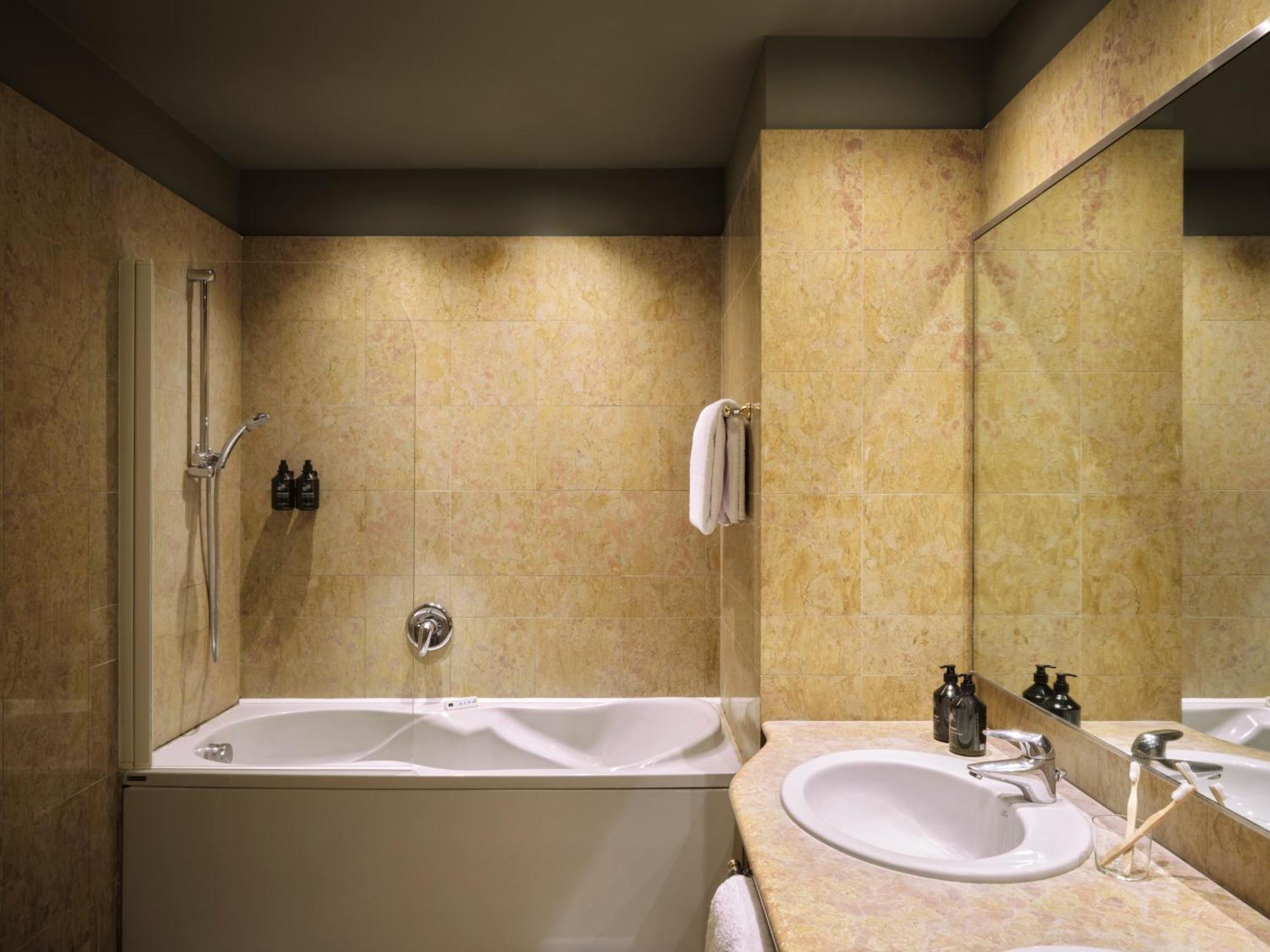 Hotel Max Brown Missori, Part Of Sircle Collection Milano