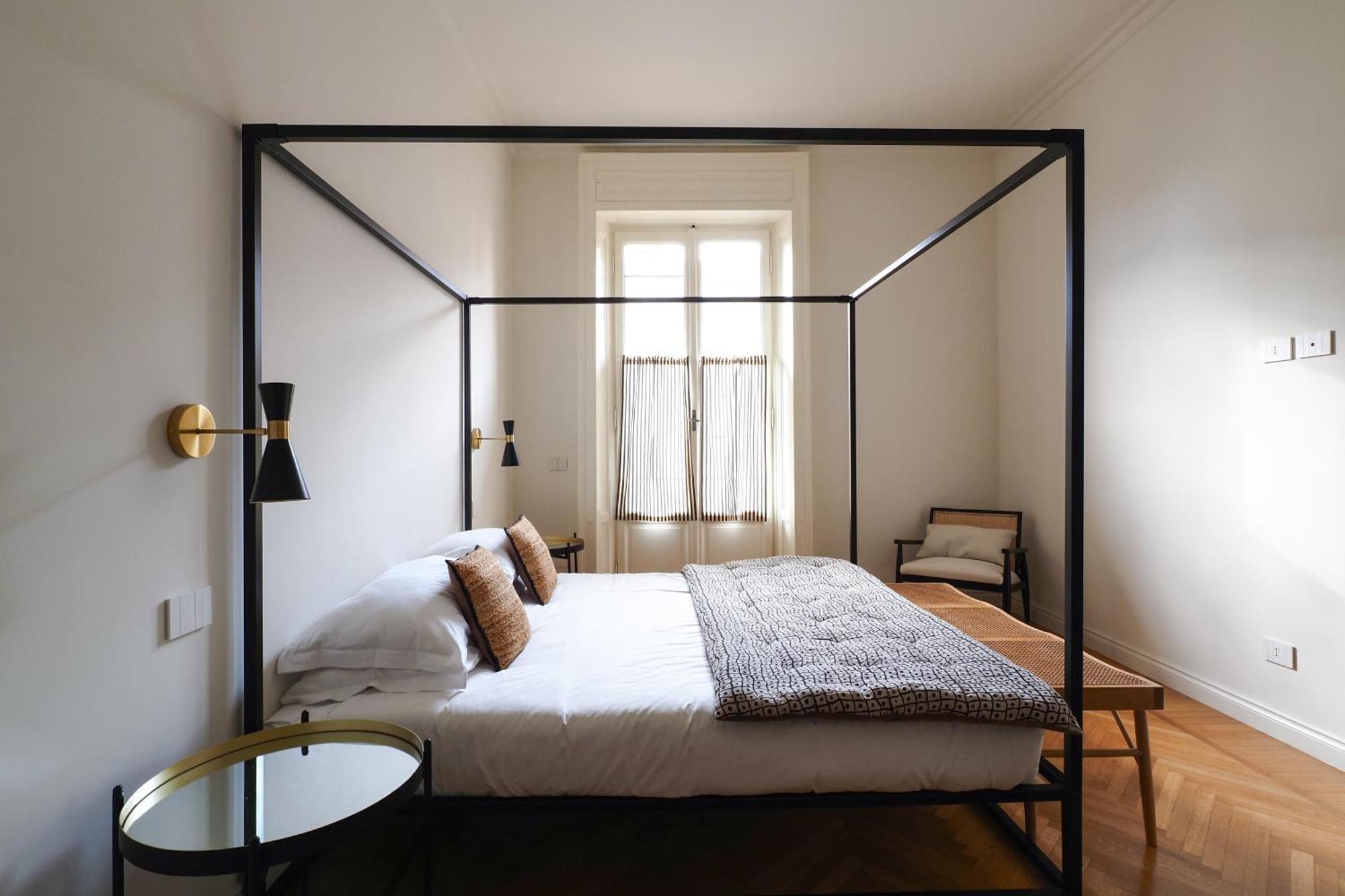 Apartment Adelaide Elegant Milan
