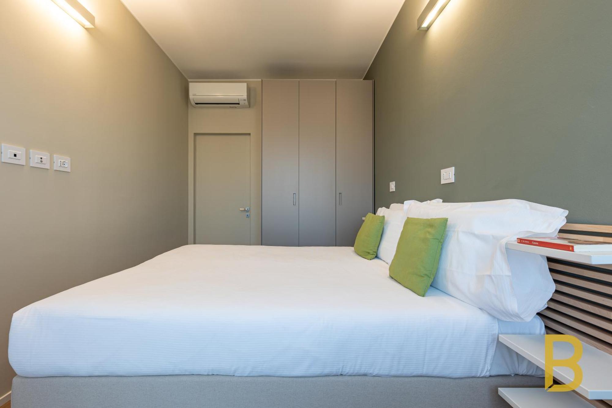 Apartment Beplace In Primaticcio Milan
