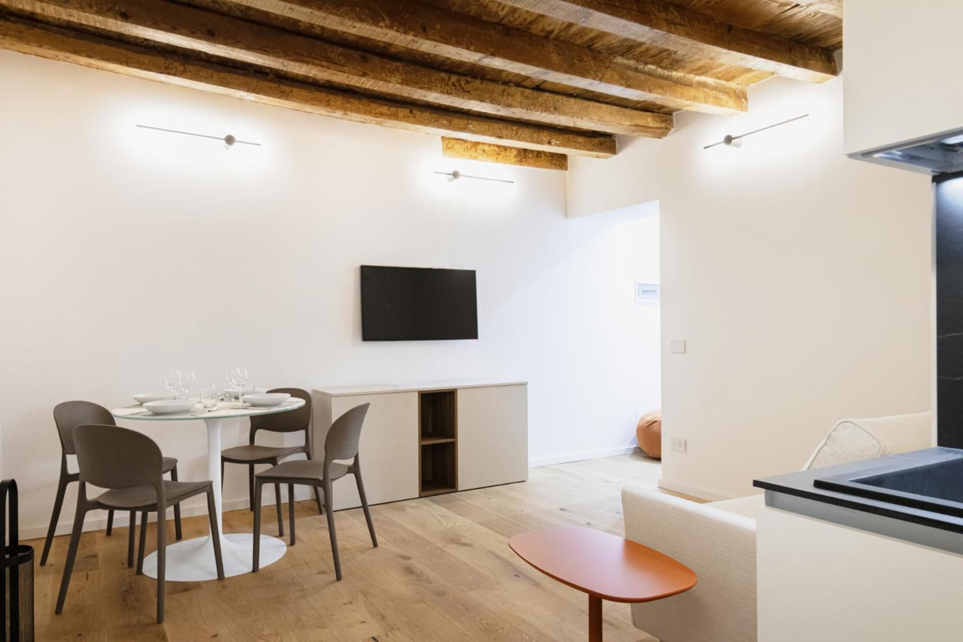 Easylife - Esclusivo Con Terrazzo A P.ta Venezia Milan