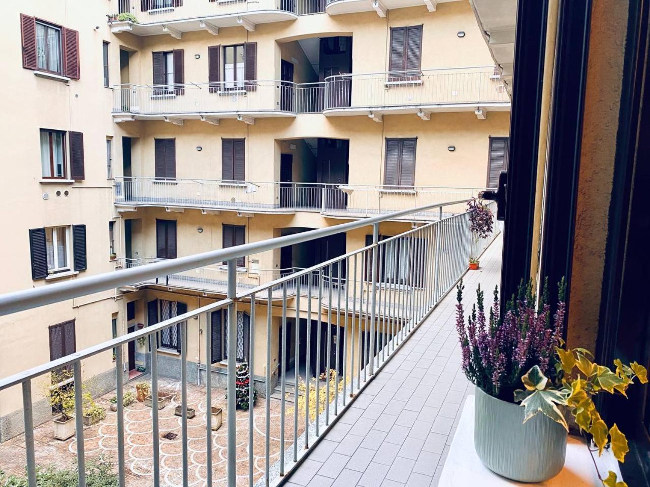 Ringhiera House Tertulliano - Free Street Parking Nearby Apartment Milan