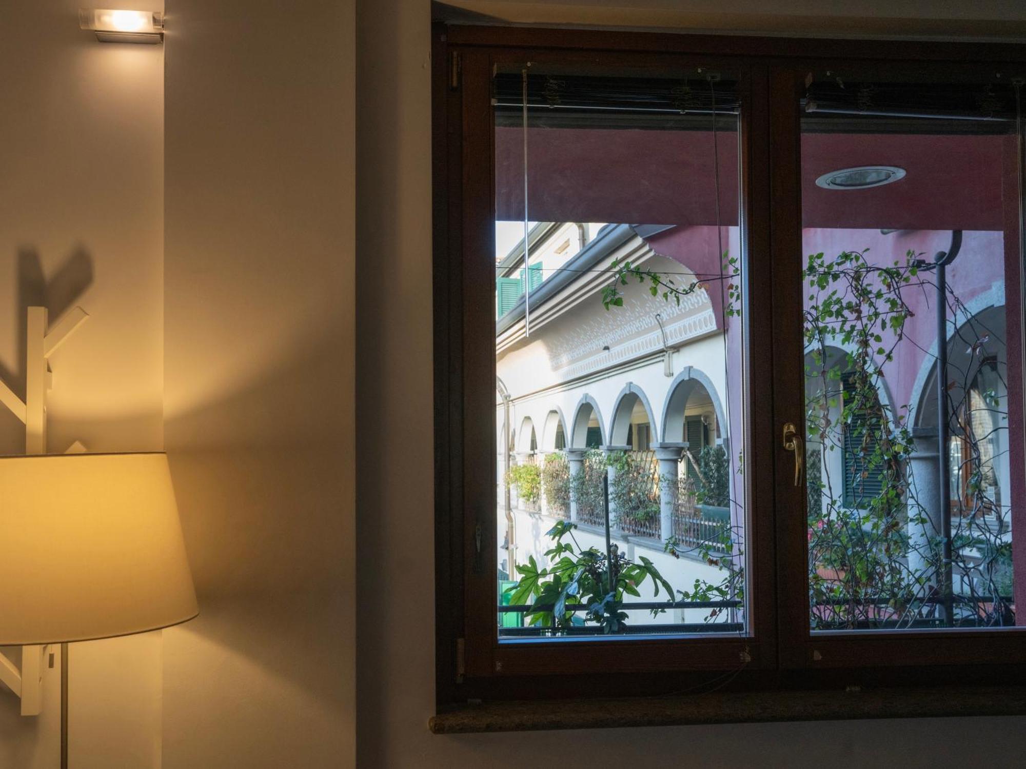 Bastia Rm Scalo Romana Prada Bocconi Ieo Ied Forum Assago Duomo15min * Milan