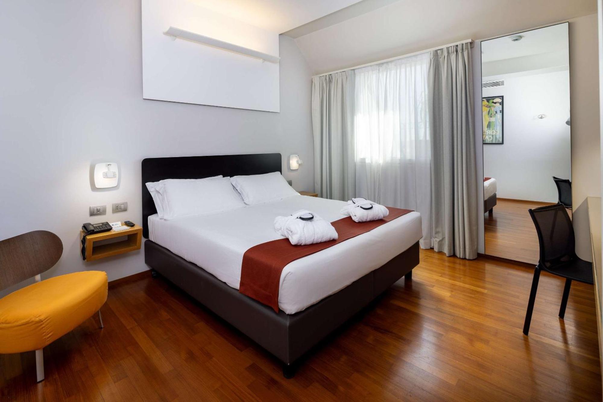 Western Major Hotel