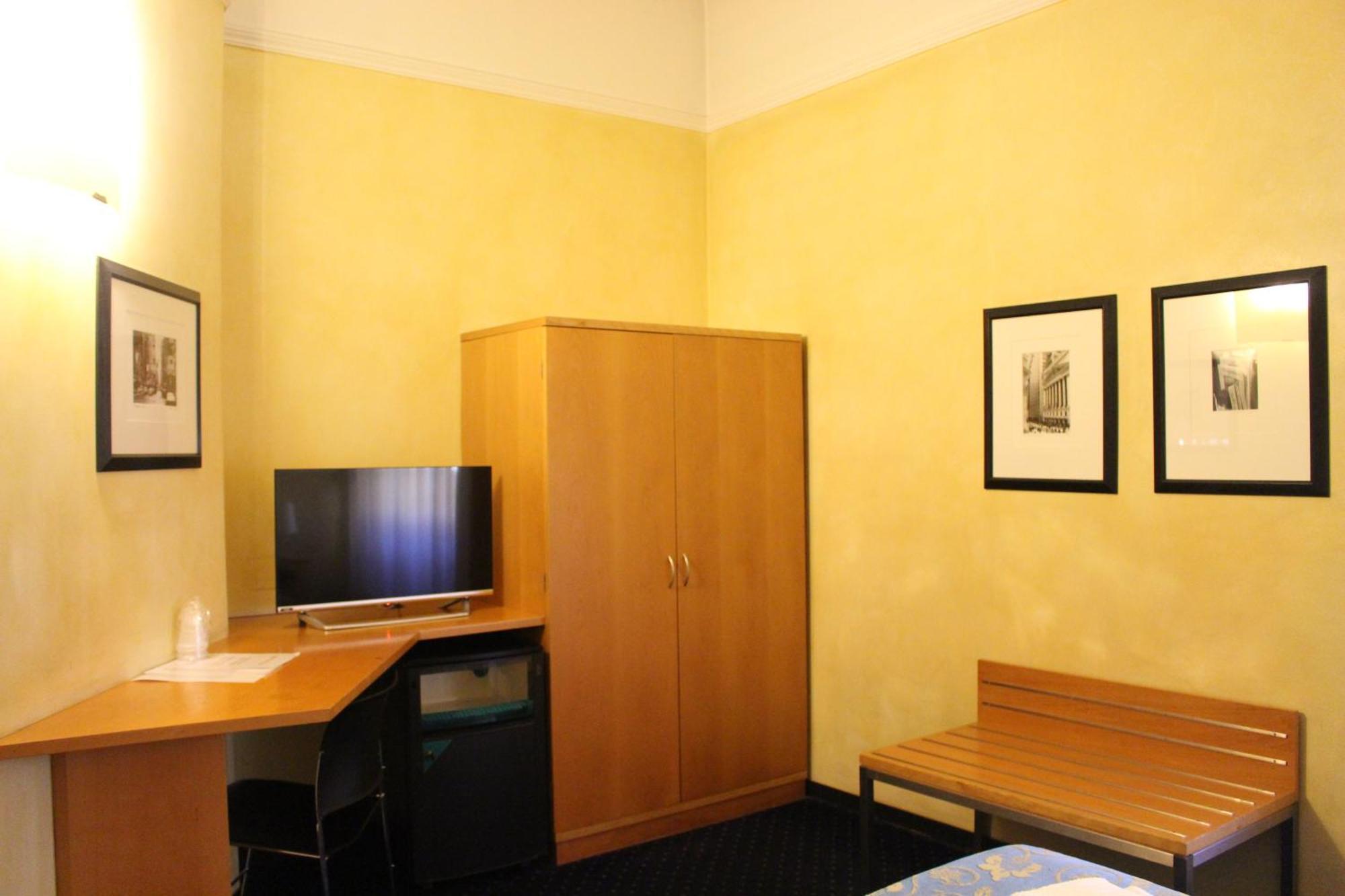 Hotel Club