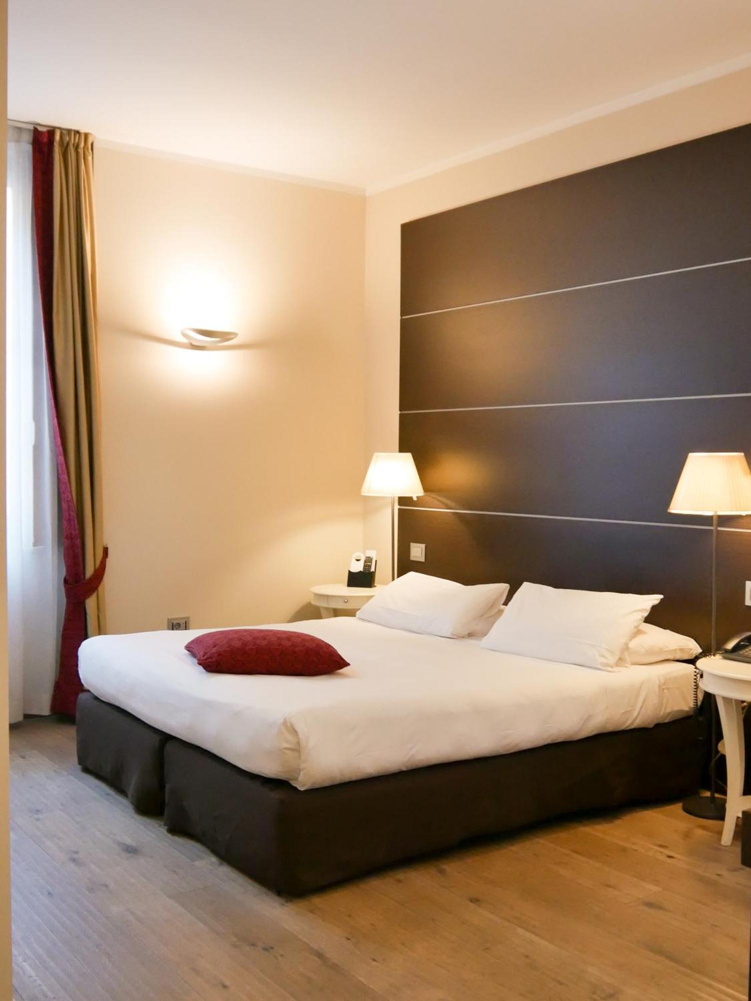 Townhouse 33 Milan