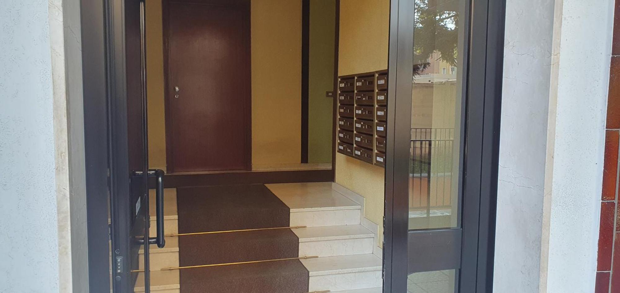 Easy Apartment *