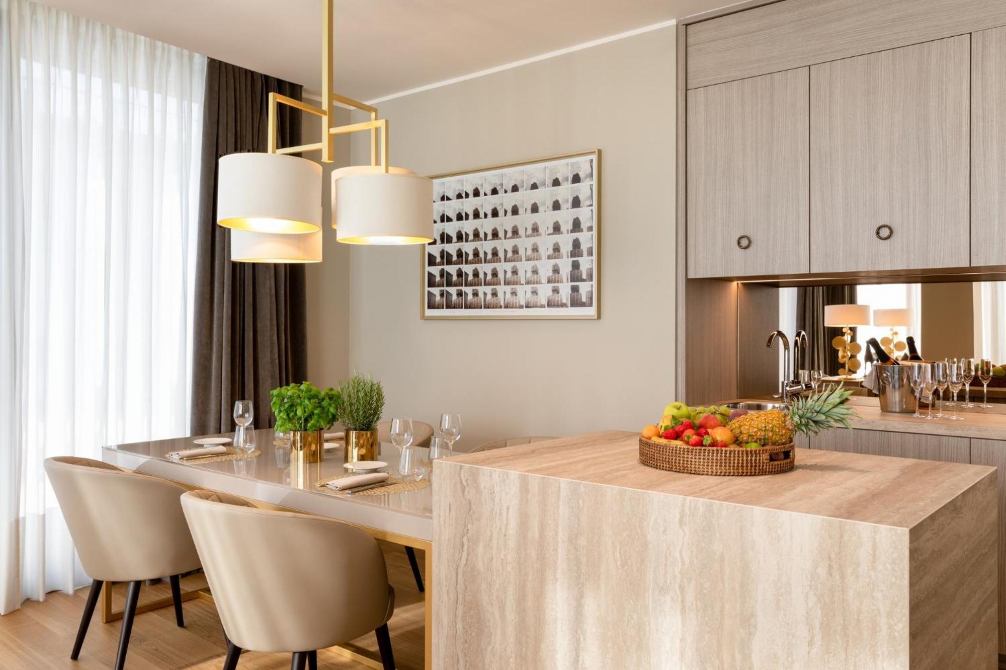 Hotel Rosa Grand - Starhotels Collezione 4*