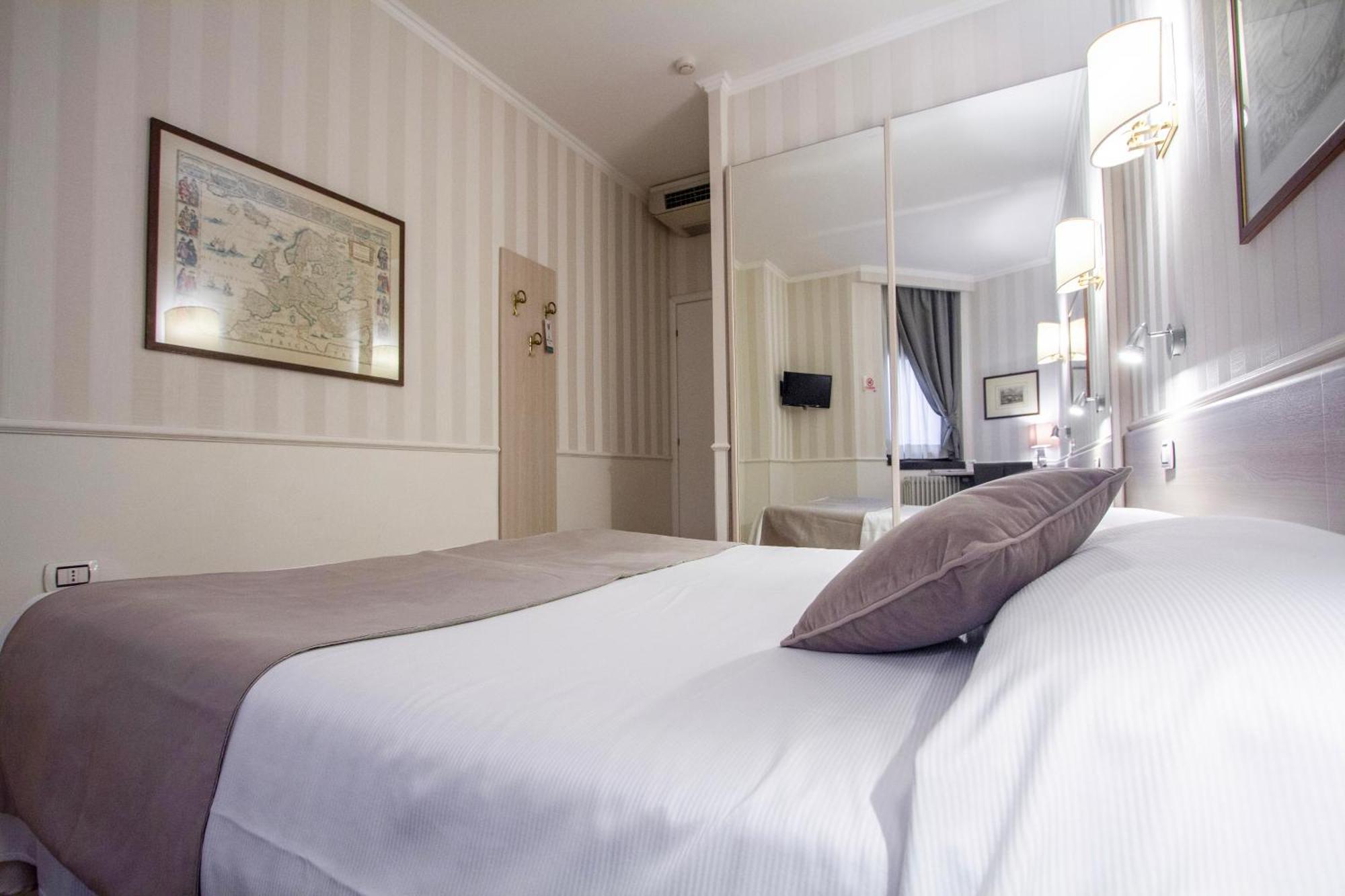 Hotel Flora Milan