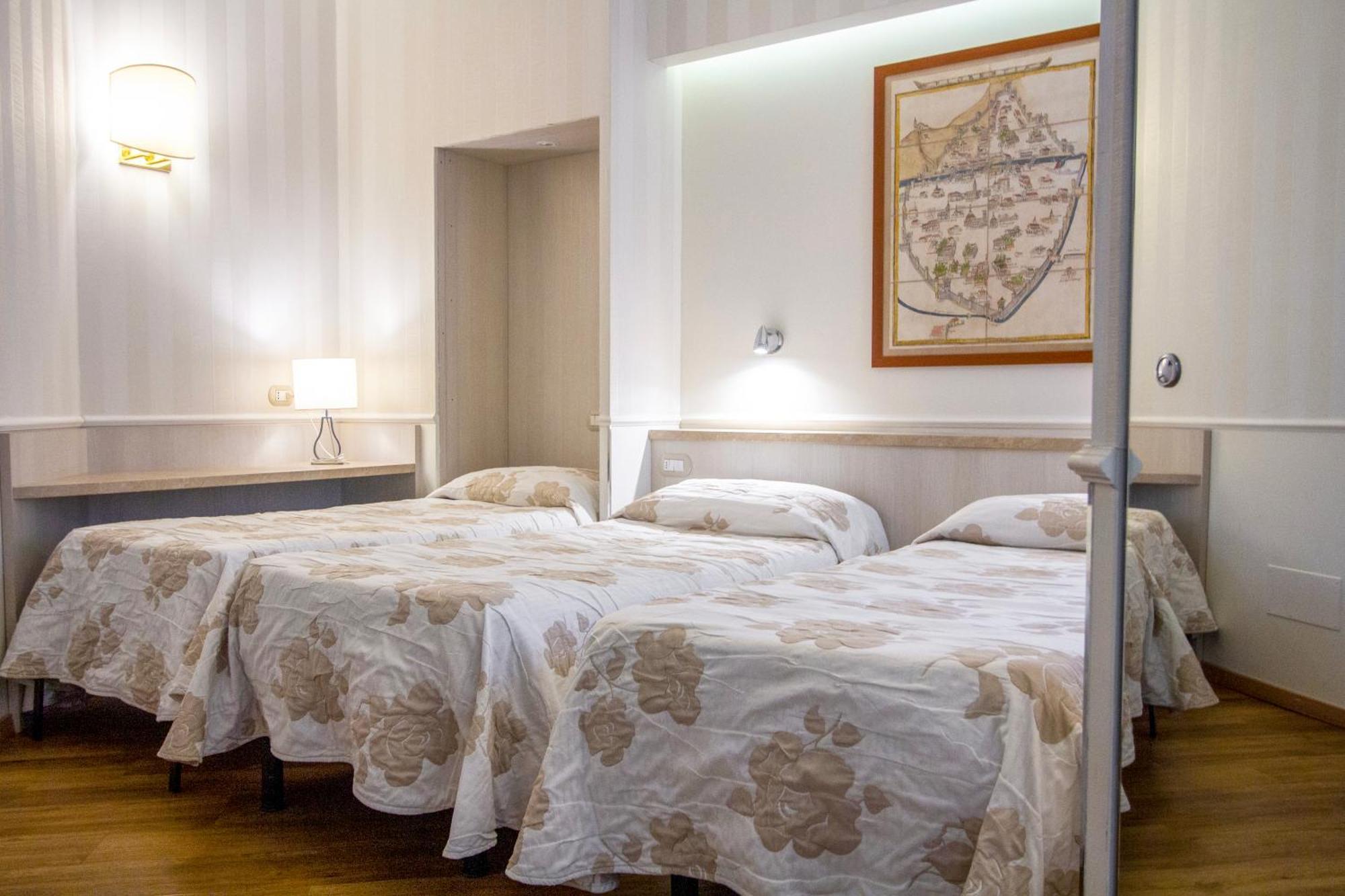 Flora Hotel 3*