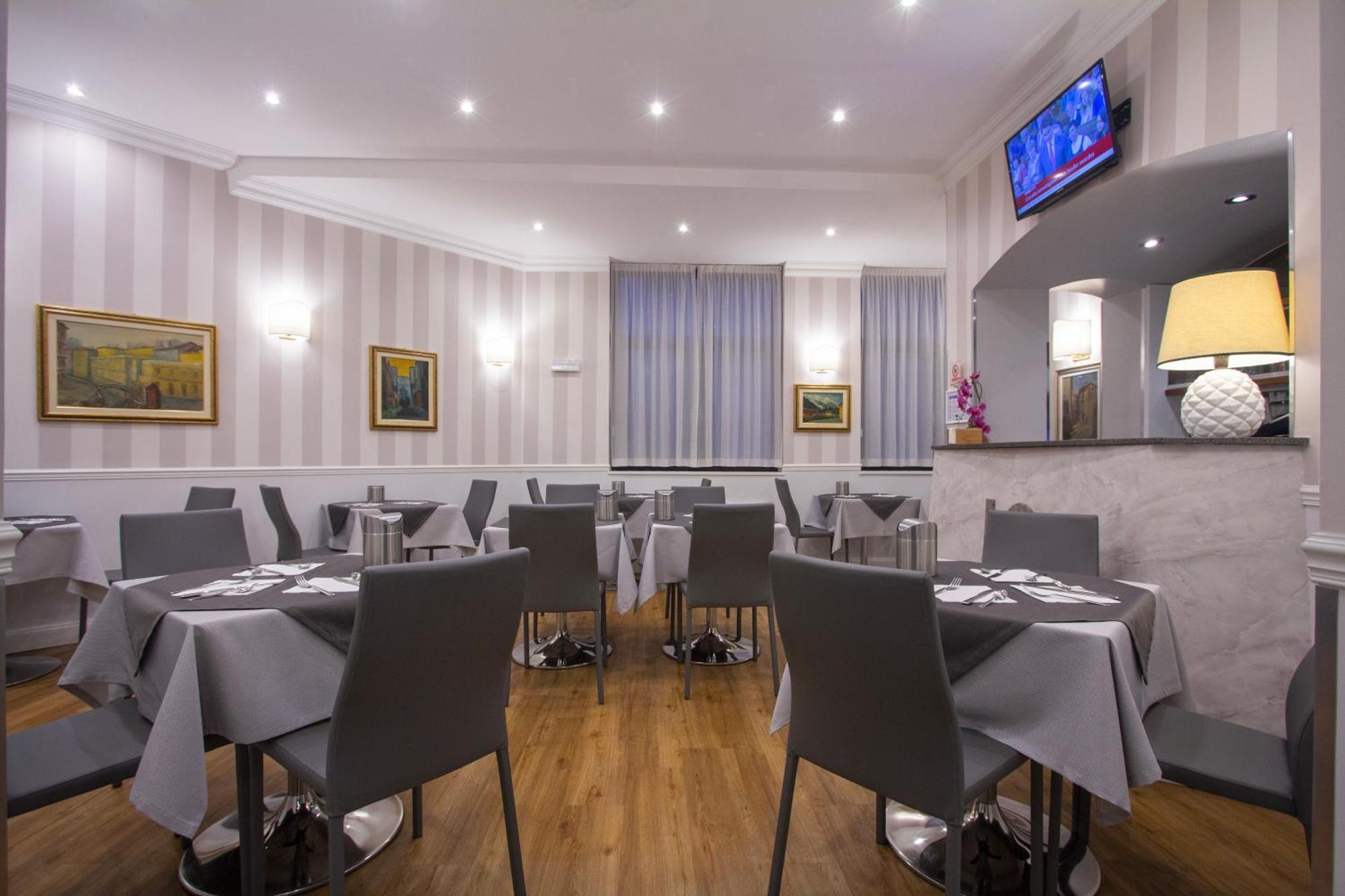 Hotel Flora Milan