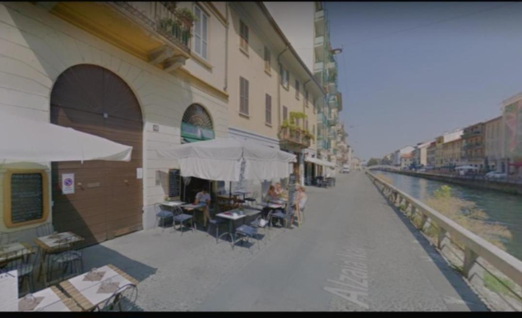 Alzaia Naviglio Grande * Milano
