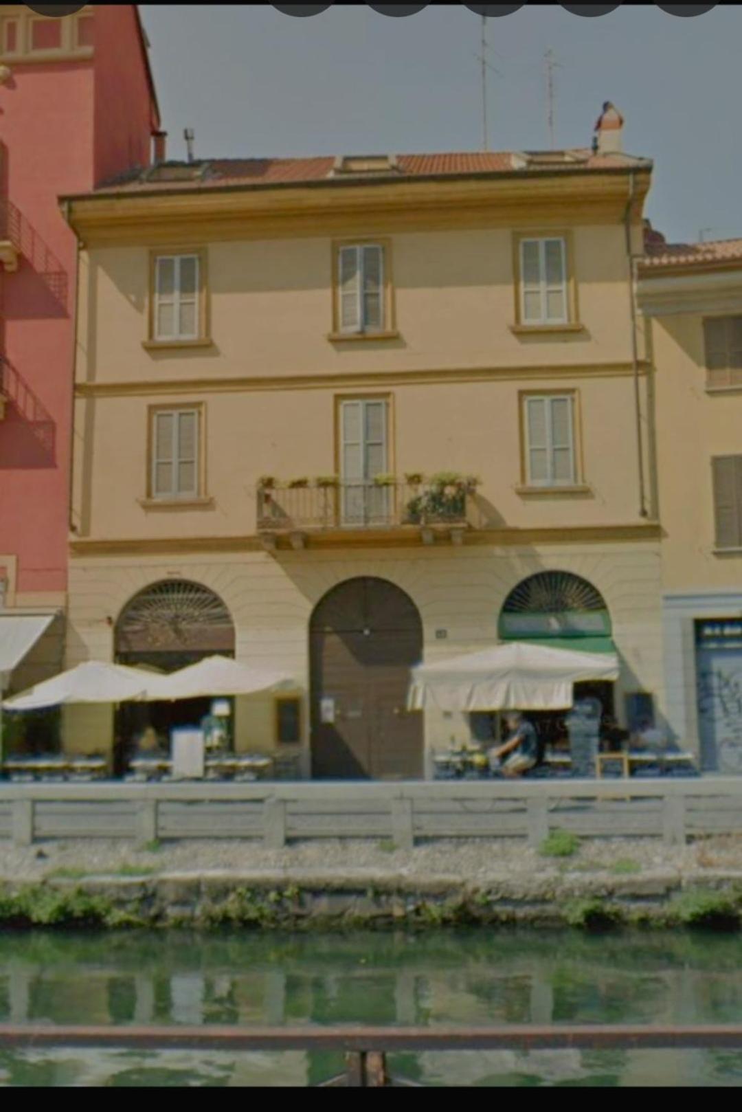 Alzaia Naviglio Grande Appartamento Milano