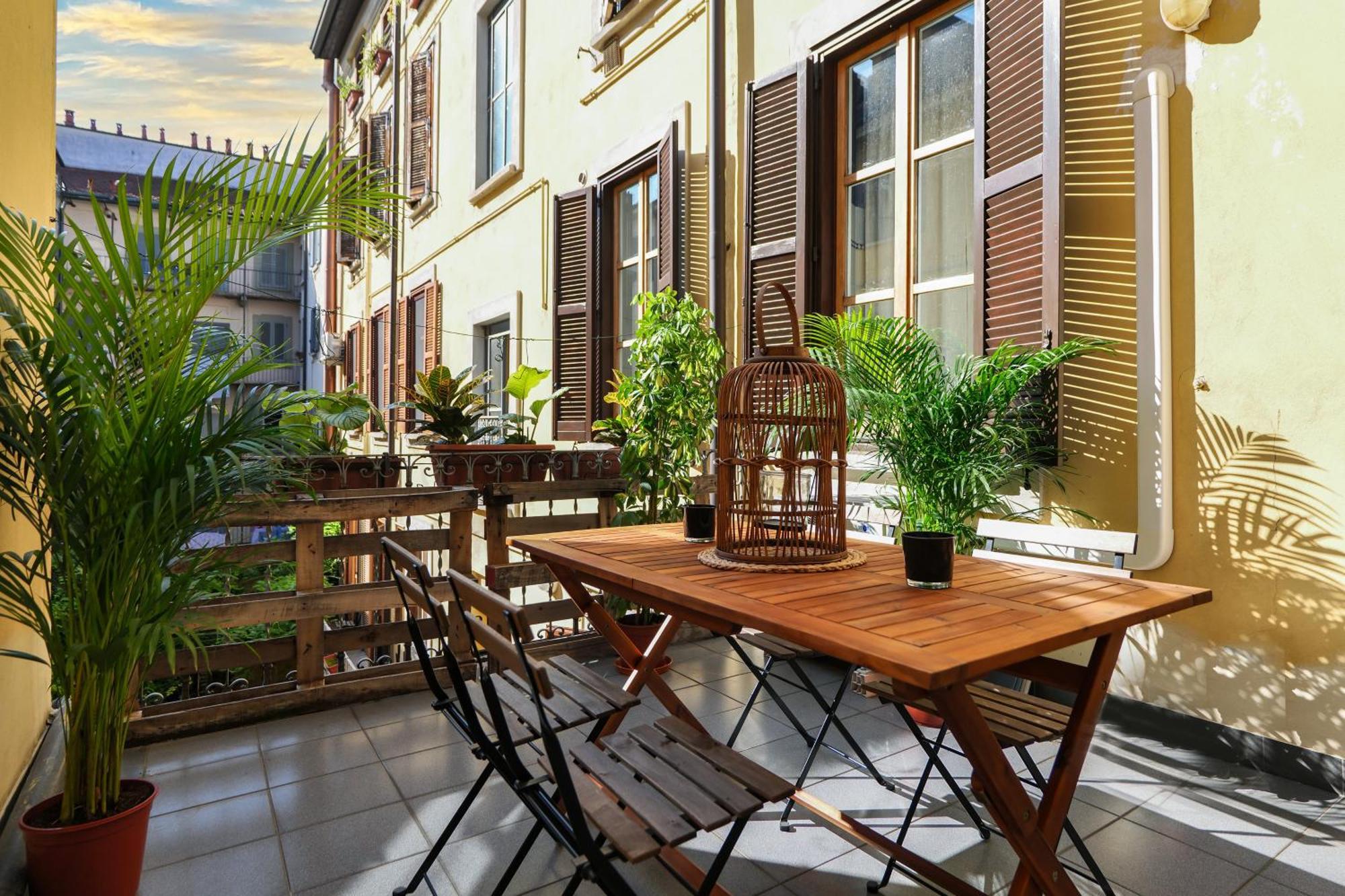 Elegant Sempione Apartment Milan