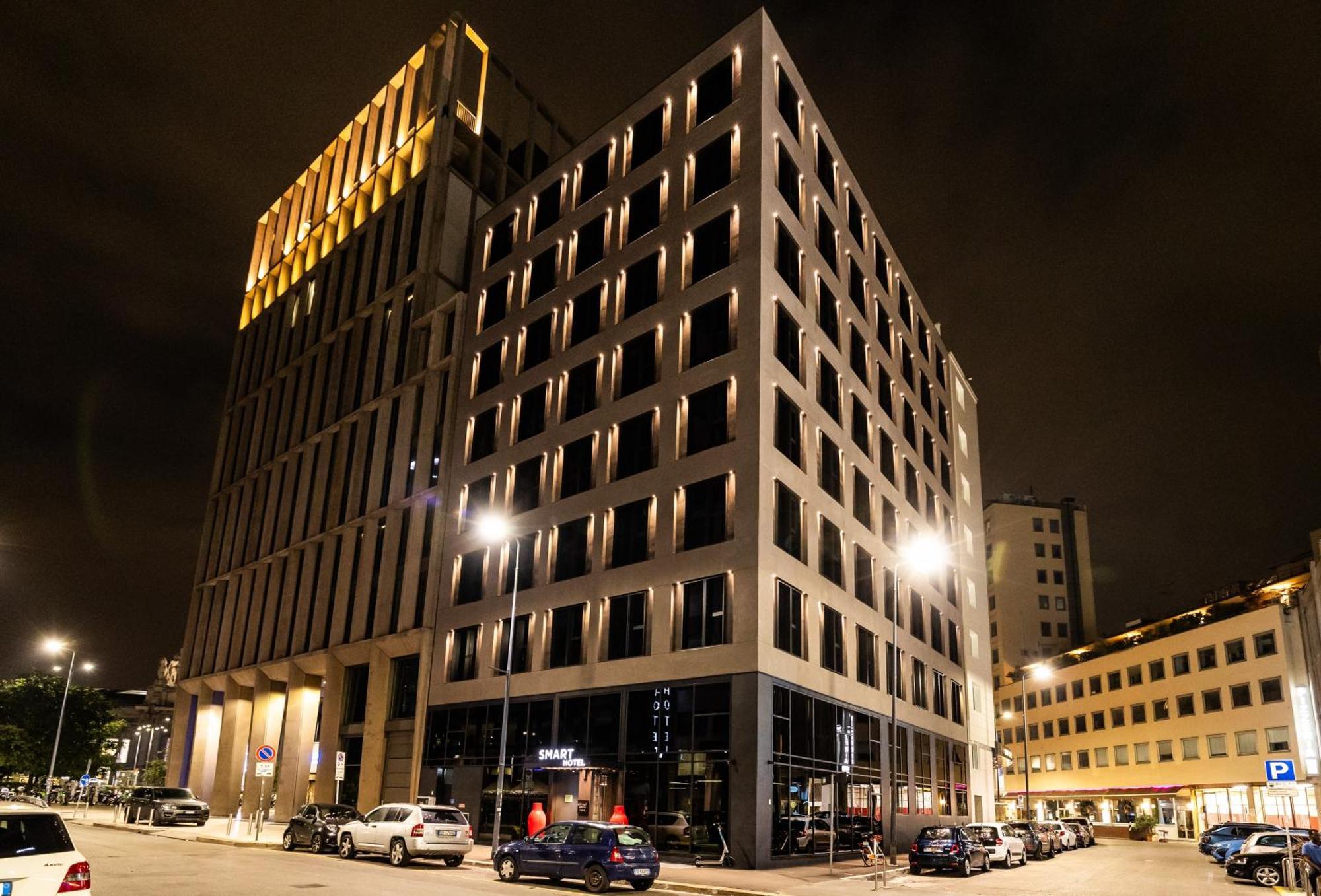 Smart Hotel 4*