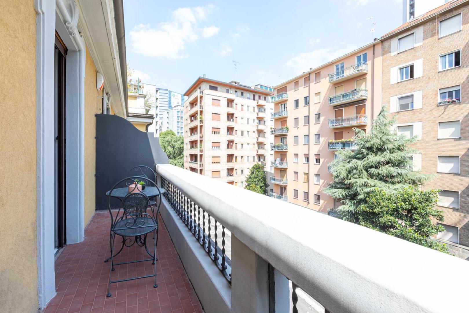 Apartment With Balcony - Collection