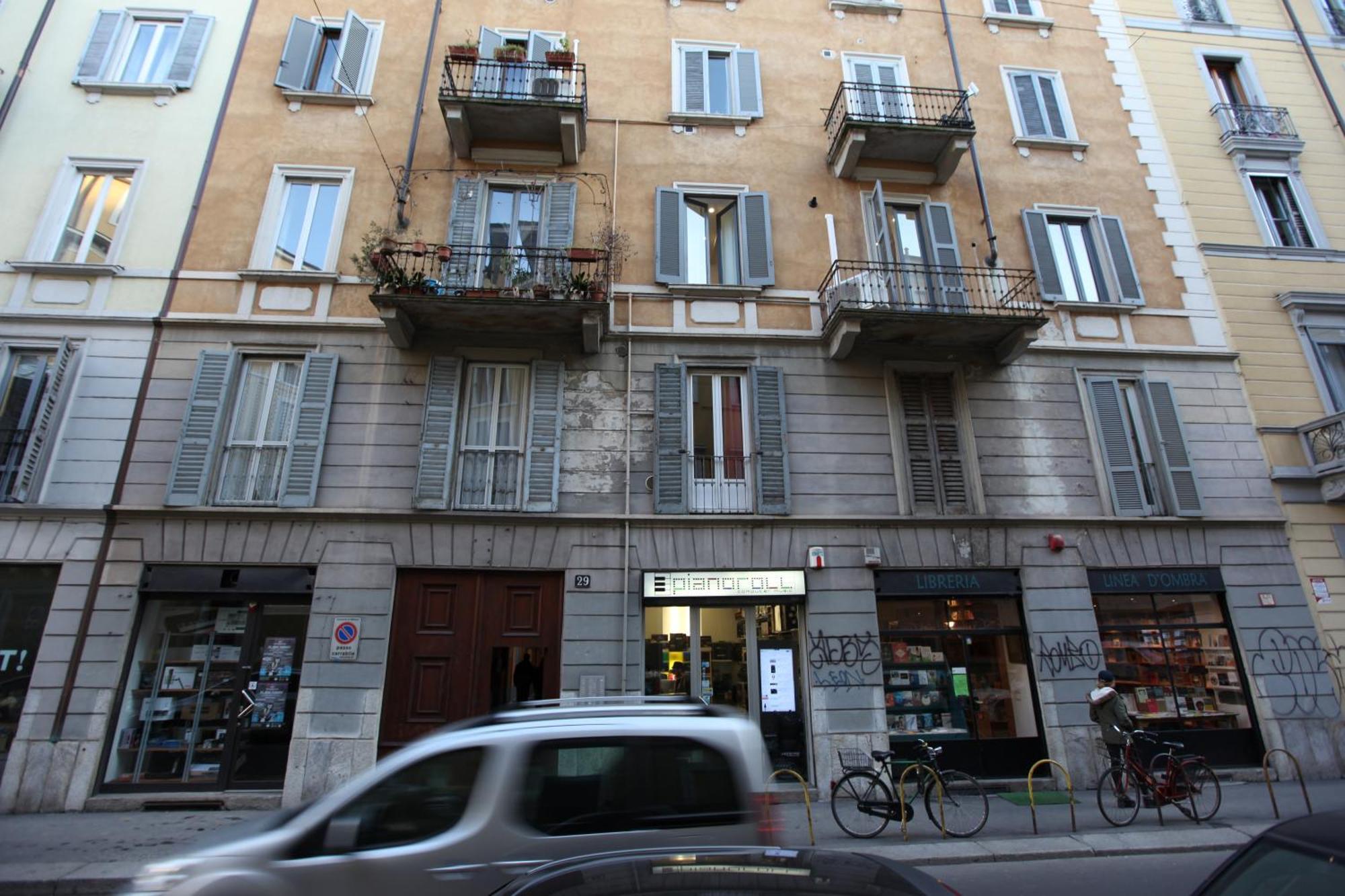 Amazing In Center With Balcony Apartment *