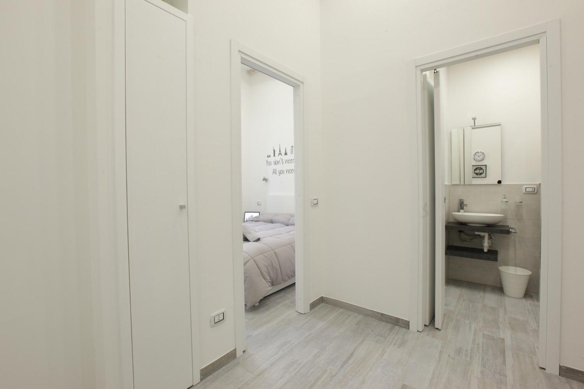 Amazing In Center With Balcony Apartment Milan