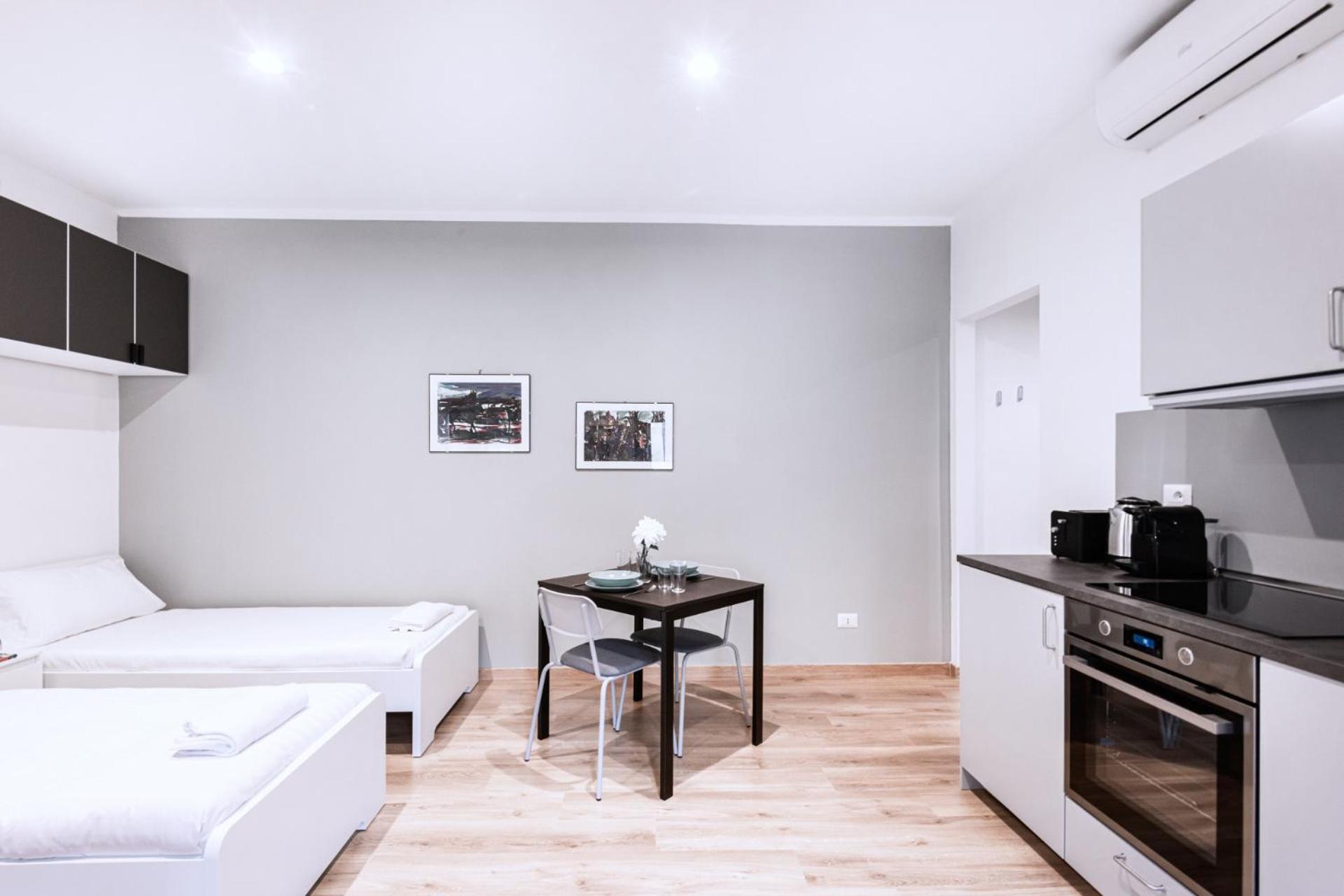 Easylife - Studio Con Balcone In Risorgimento Apartamento *