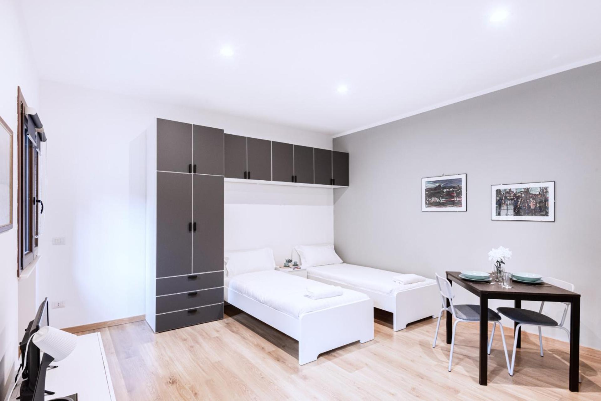 Easylife - Studio Con Balcone In Risorgimento Apartamento