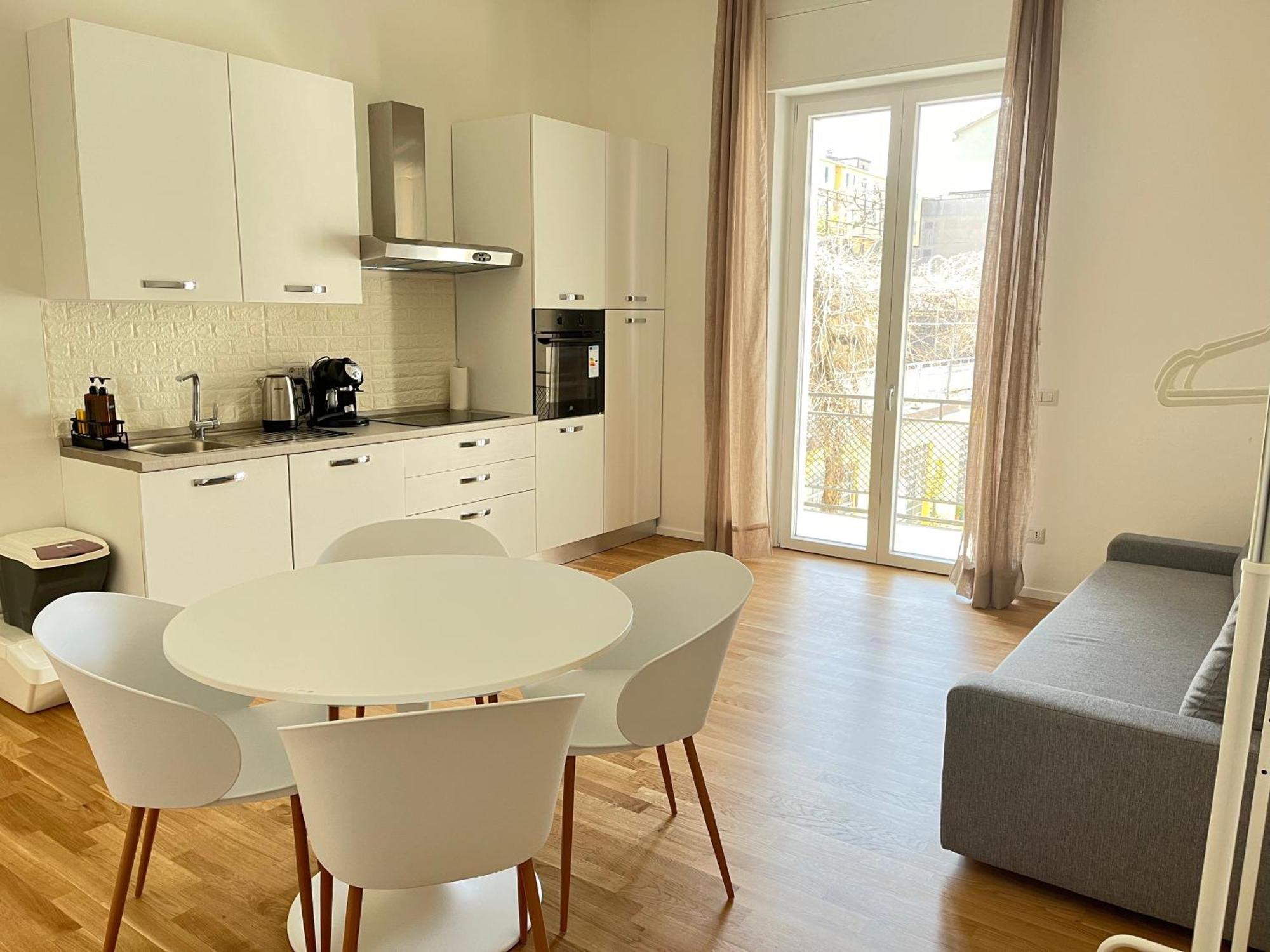 La Casa Di Zoe - Bocconi, Navigli Milão