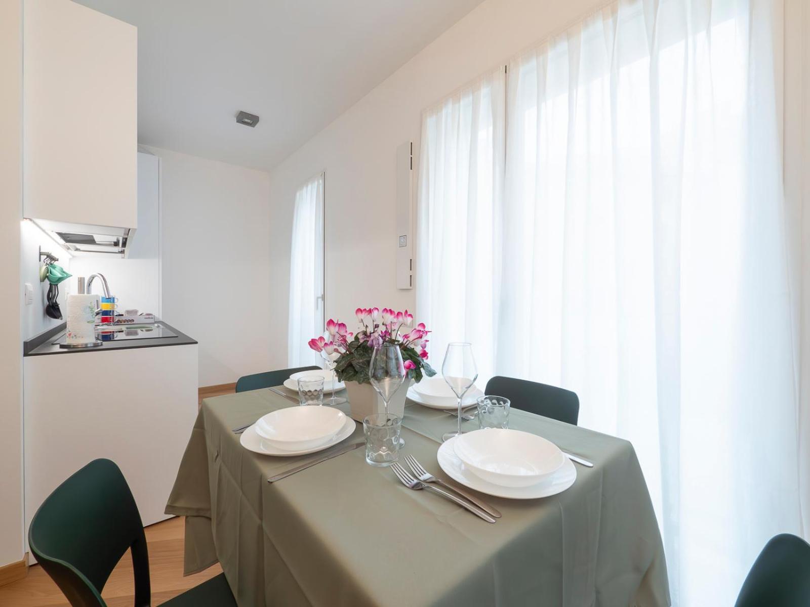 Apartment Youhosty - Palazzo Crovato 3d