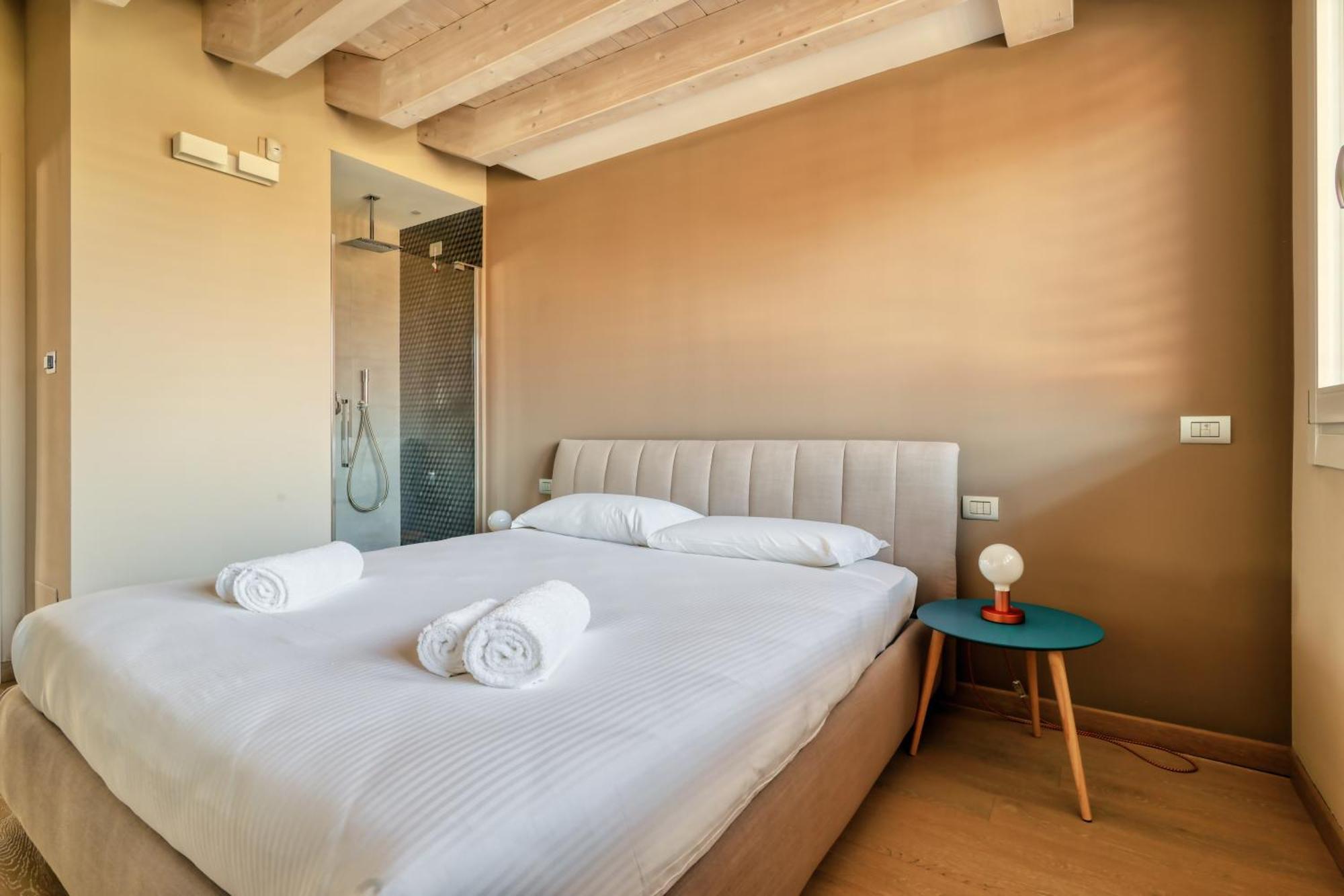 Joivy Elegant With Parking And Balcony Apartamento