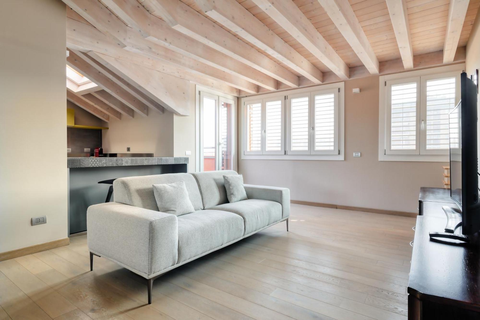 Joivy Elegant With Parking And Balcony Milão