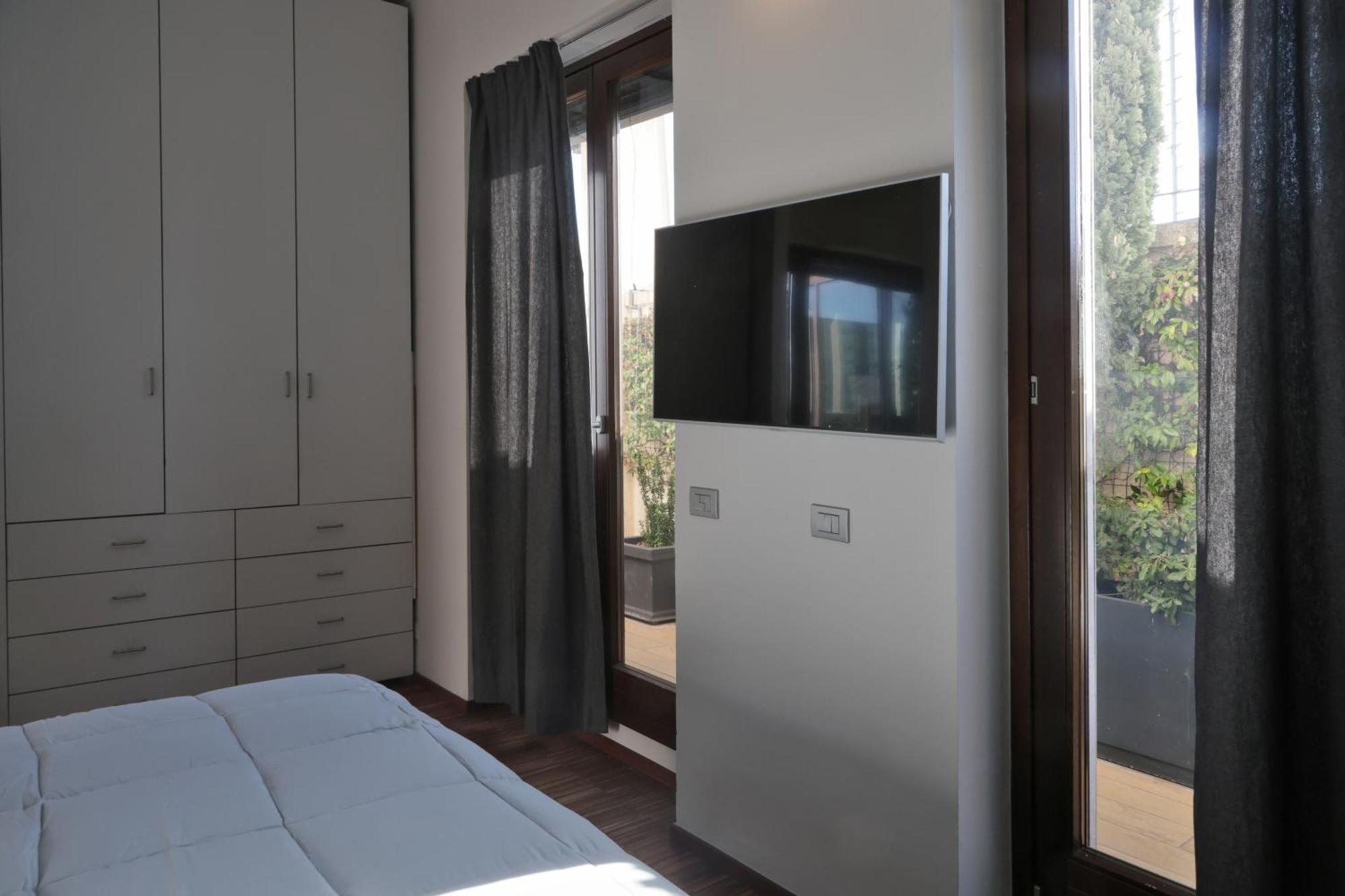 Napo29 * Milan