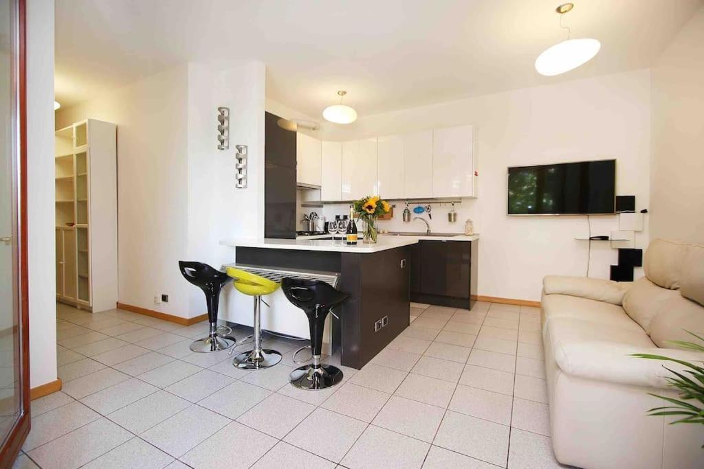 Bellissimo Bilocale Con Terrazzo * Milan