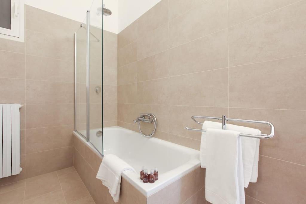 Hacca Collection - Arco Della Pace - Sempione - Chinatown 2br Apartment