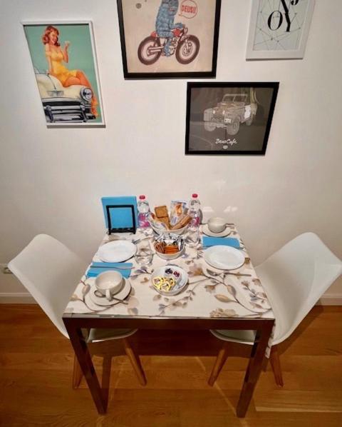 Apartment The Small White House In Milan