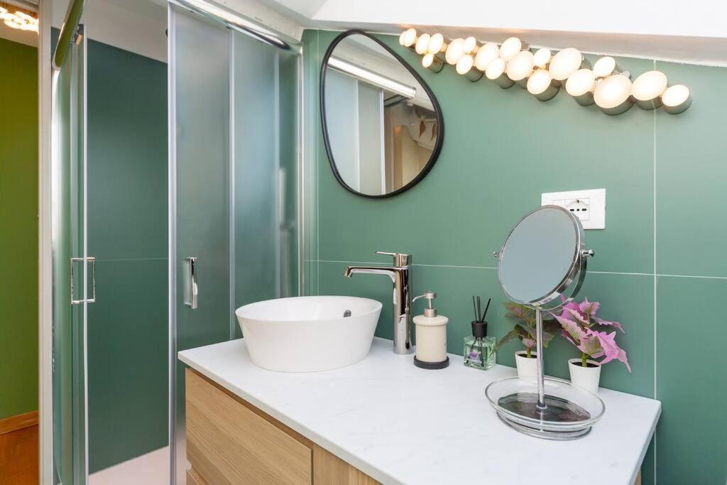 Apartment Central Station 5 Min Smartworking & Relax *
