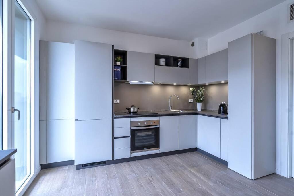 Apartamento Duomo Space Free Parking - Private Gym- Metro