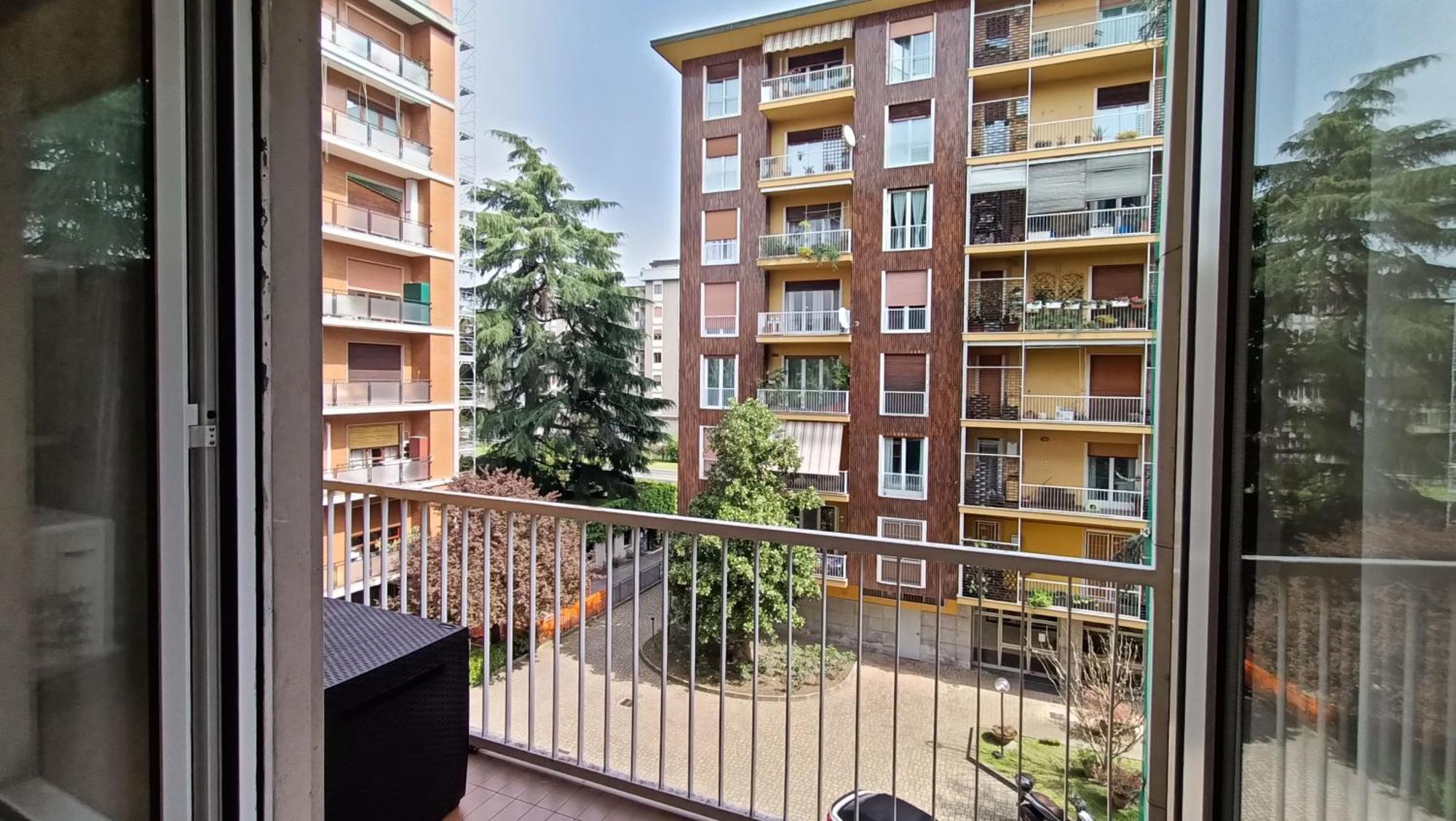 Appartamento Sahi - Via Dei Ciclamini Mm1 Primaticcio, Stadio San Siro, Ospedale San Carlo Milano