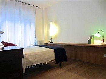 Temporary House - Design District Apartment *